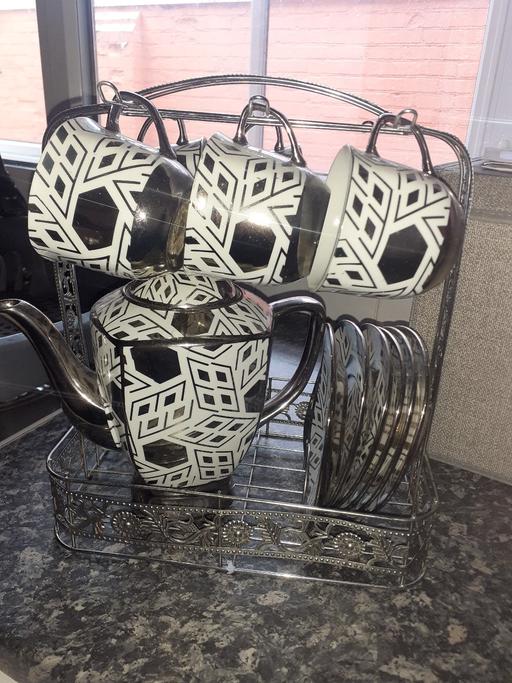  — tea set