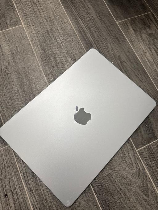  — apple Mac book m4 16g new