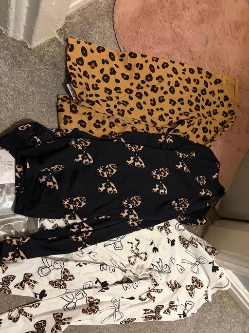  — Girls bnib leopard bow print pjs age 11 t 12