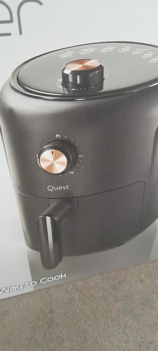  — Air fryer brand new boxed