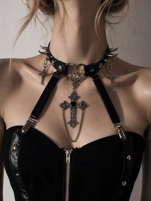  — Gothic black faux leather choker