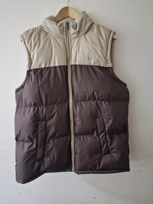  — boohooMAN Oversized Puffer Gilet / Bodywarmer