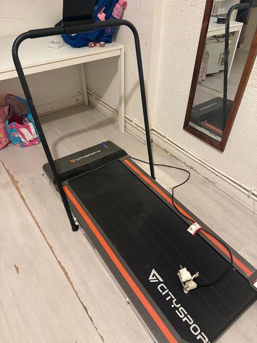  — Walking pad