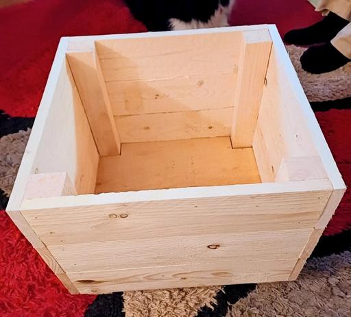  — solid wooden planter