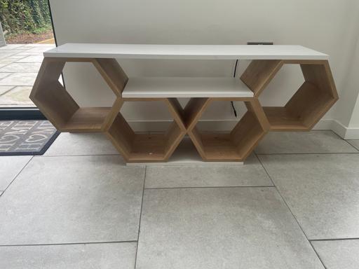  — Contemporary TV Unit