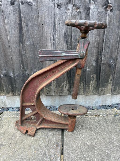  — Stenor clamp