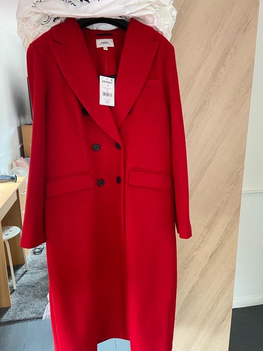  — Ladies coat