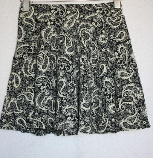  — Pins & needles paisley print skirt size 10