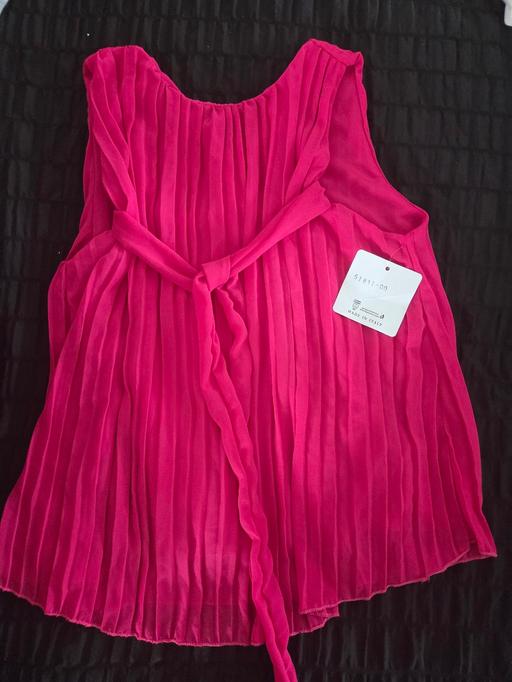  — pink pleated top size s