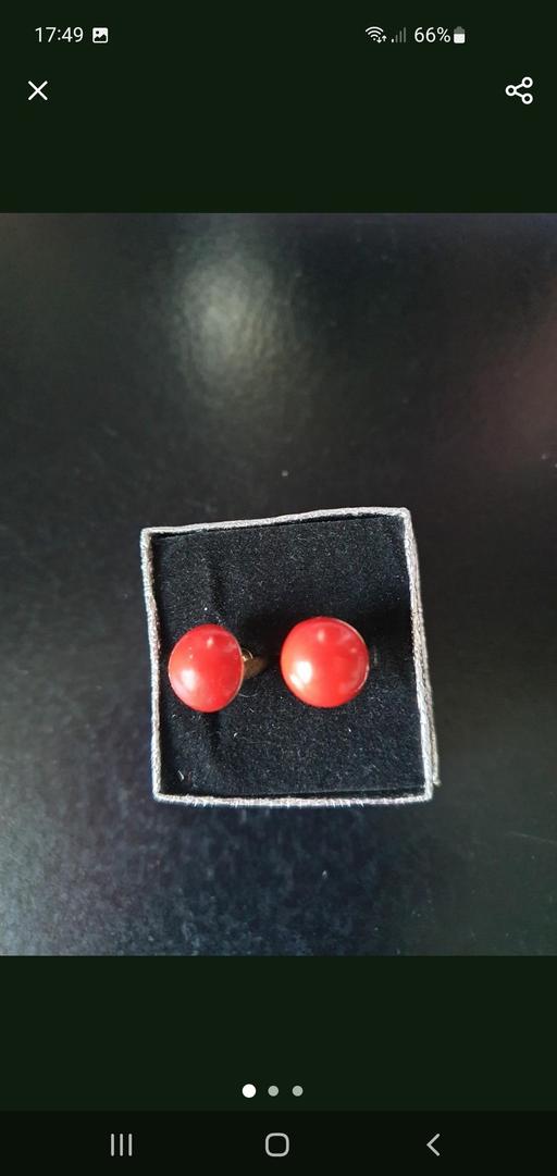  — men's cufflinks