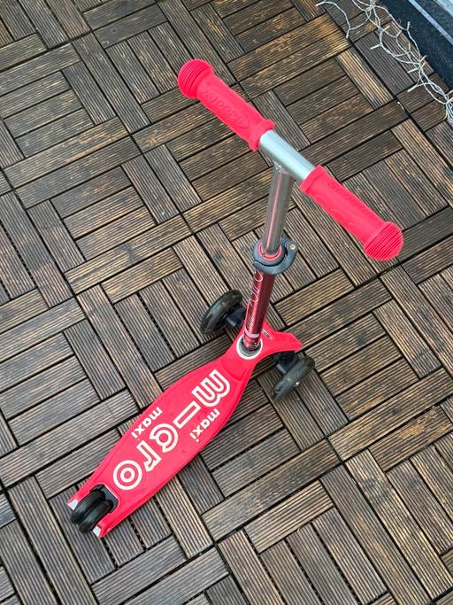  — Micro Maxii LED Scooter