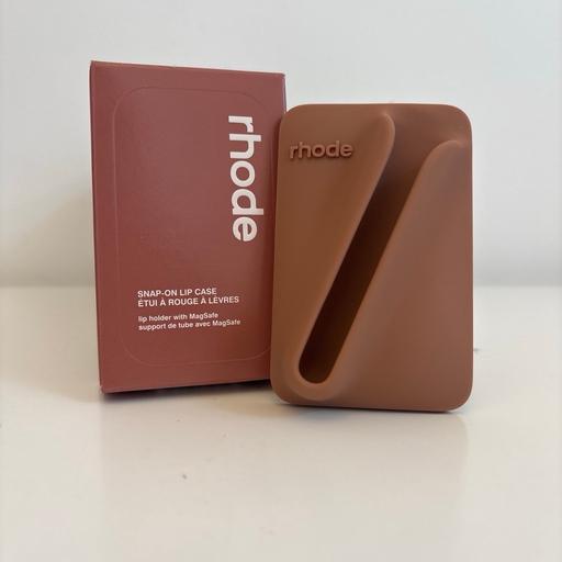  — Rhode Snap on Lip Case