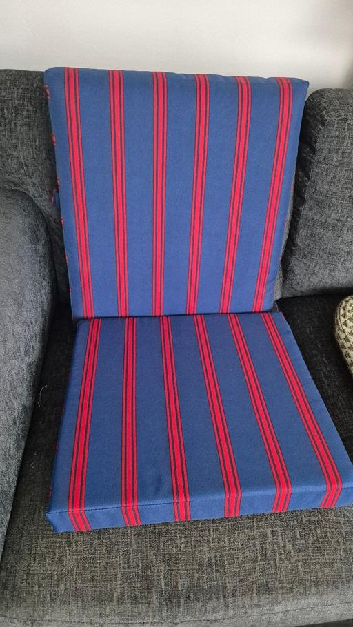  — 6x Garden chair&1 bench cushions