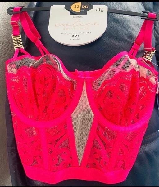  — Ladies bralette size 32d