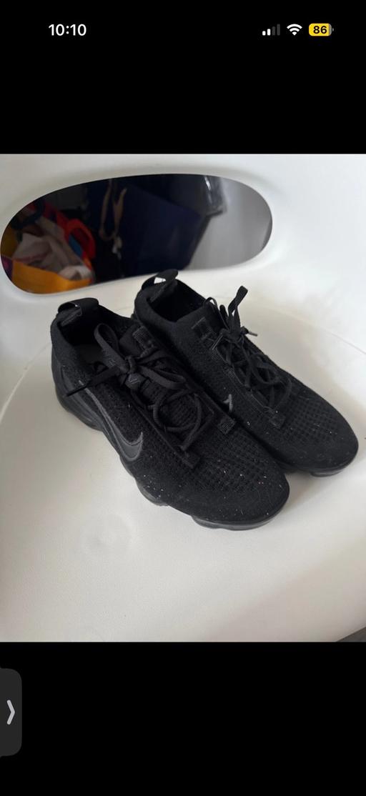  — vapormax