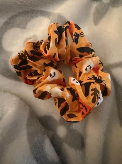  — Handmade scrunchie