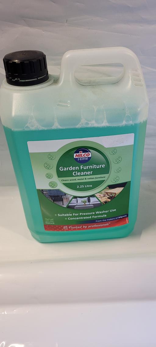  — Garden Furniture Cleaner