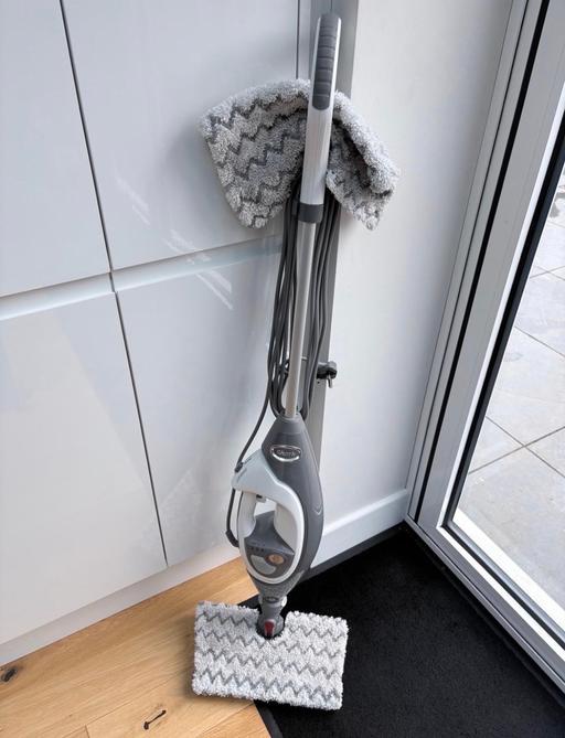  — Shark steam mop