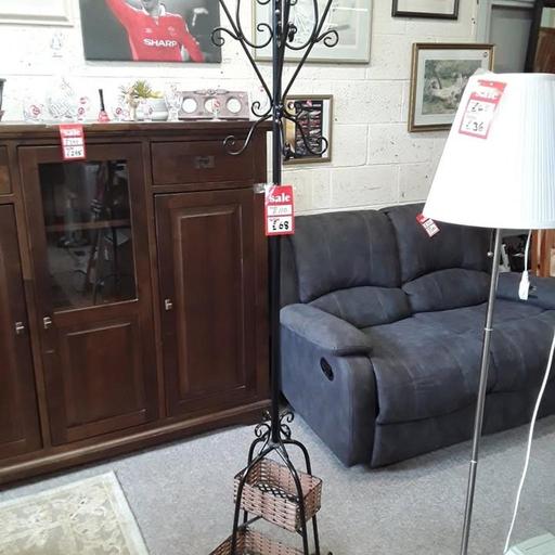  — Elegant black metal coat & hat stand