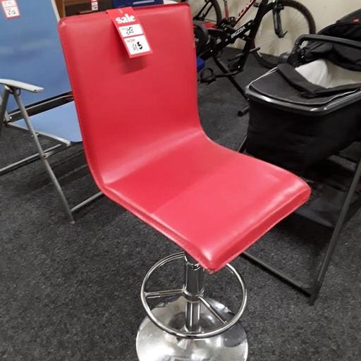  — Red PVC leather-effect bar stool