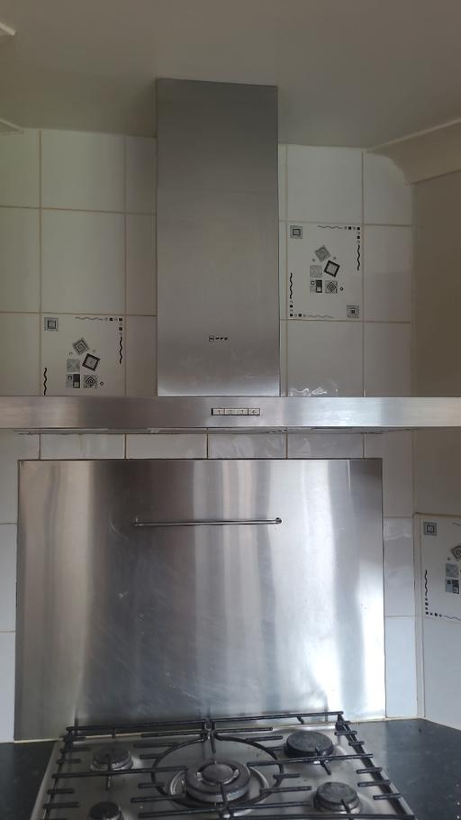  — NEFF Chimney Hood