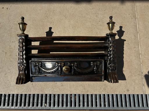  — Vintage Cast Iron Fireplace Basket / Grate