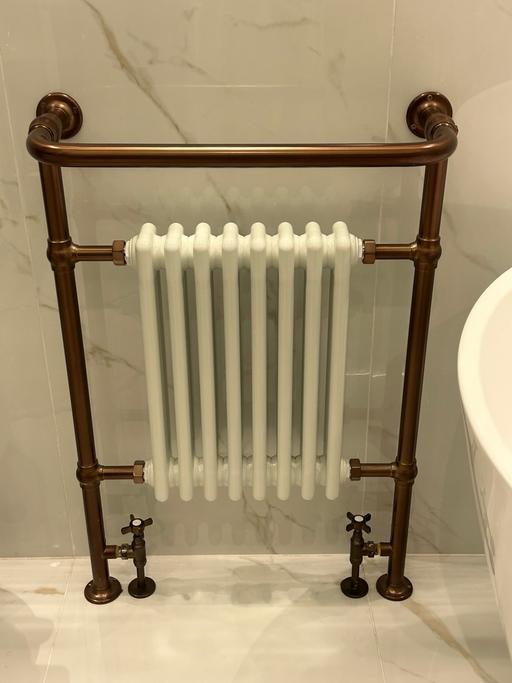  — New White/Bronze Traditional Column Radiator