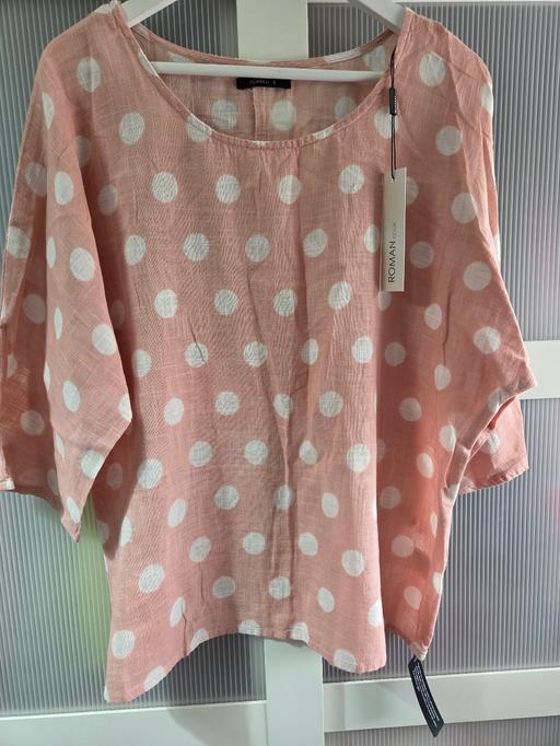  — 🌟NEW🌟 Size S ROMAN blouse top
