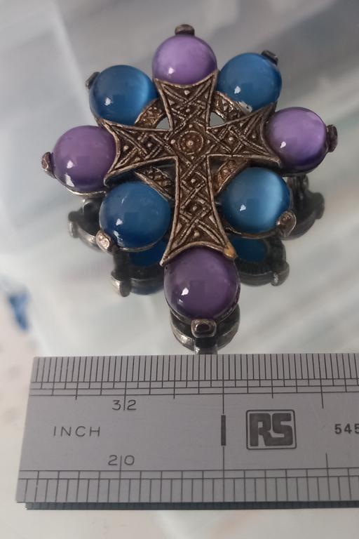  — Miracle celtic Cross brooch