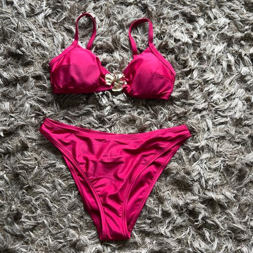  — Newlook bright pink size14 bikni set