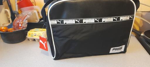  — puma retro shoulder bag.new