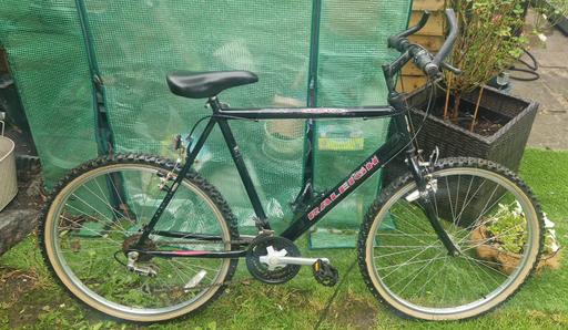  — Mens mountain bike vintage 1990's