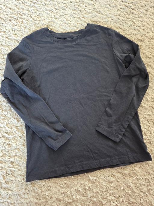  — Age 6-8 H&M dark grey long sleeve top