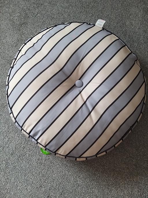  — large Circular Seat Pad Cushion 30"
