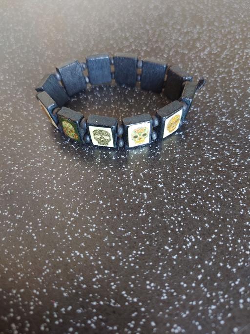  — Black skull bracelet
