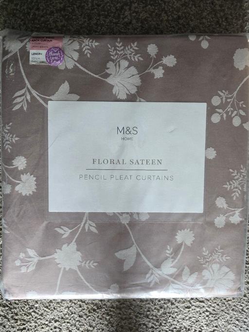  — Brand new M&S floral sateen pencil pleat curt