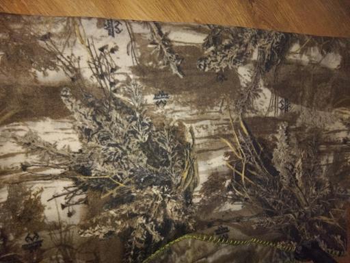  — real tree fleece throw