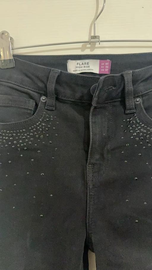  — Flare Jean