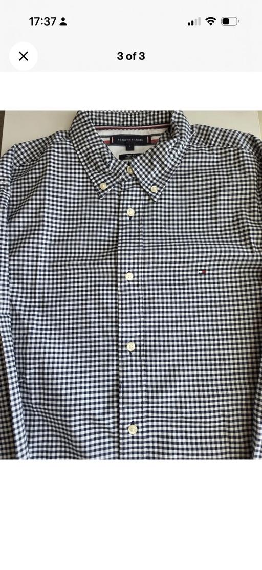  — Tommy Hilfiger Men's Long Sleeve