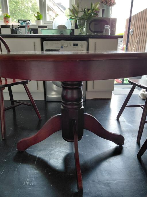  — Dining Table with 4 Chairs