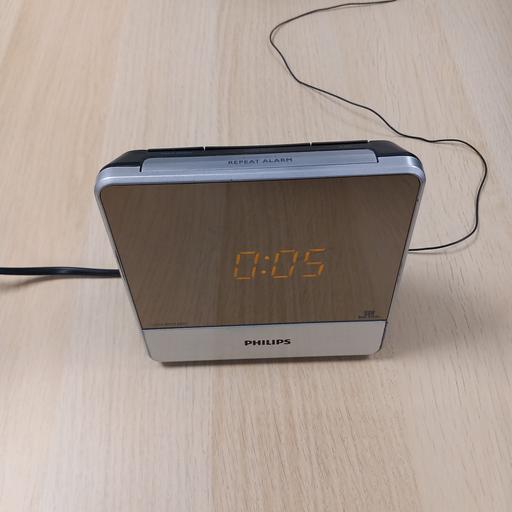  — PHILIPS Clock Radio AJ3231 FM Dual Alarm