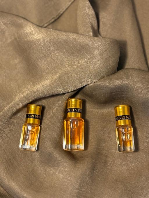  — Inspired by Oud satin Mood roller Oud oil