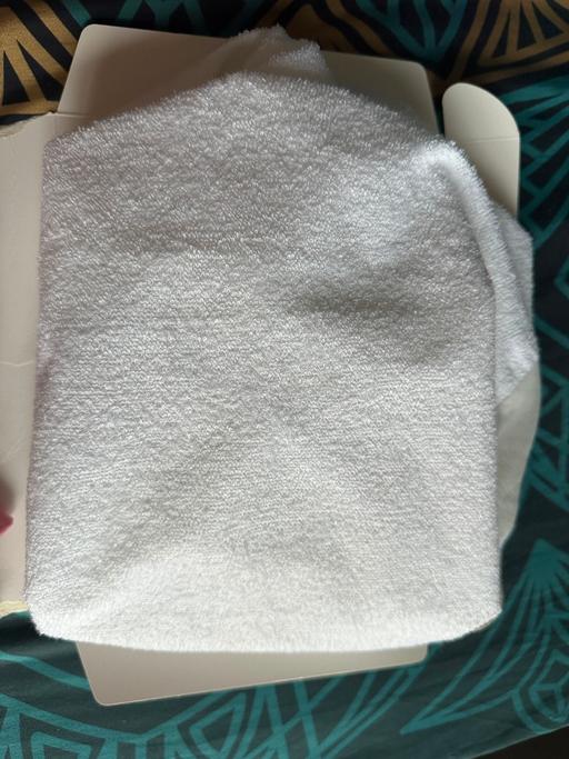  — Brand New Waterproof Crib Mattress Protector