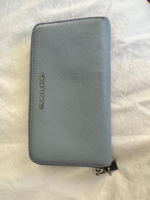  — Michael kors wallet purse in powder blue