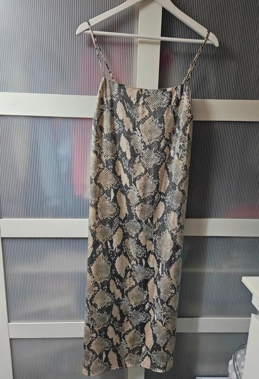 — Size M H&M silky dress