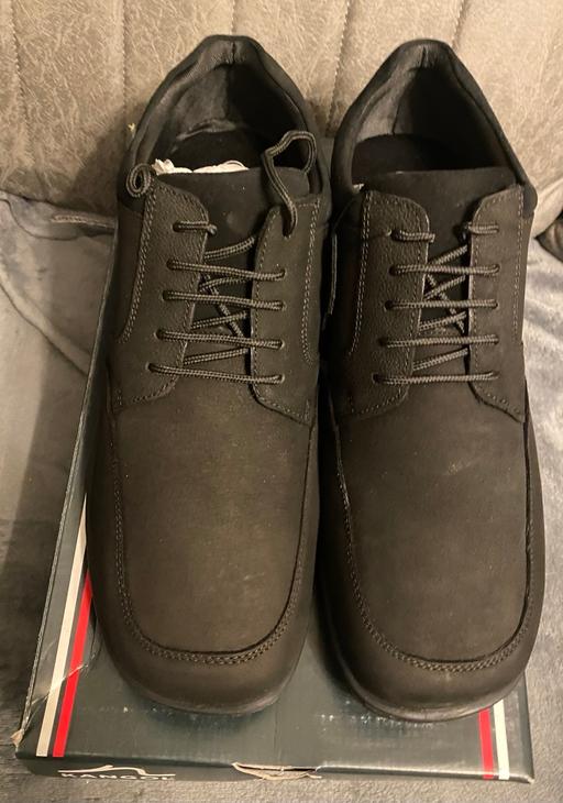  — Mens kangol shoes size 10