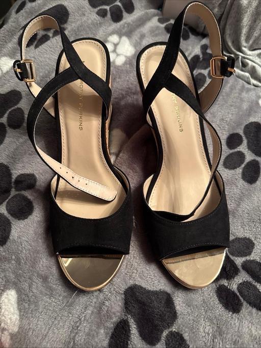  — Dorothy Perkins black Vivian wedge sandals