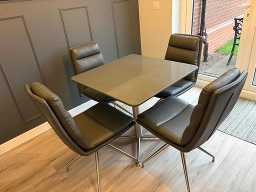  — Kitchen table & chairs
