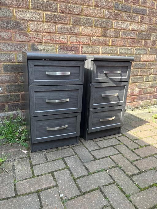 — Bedside drawers