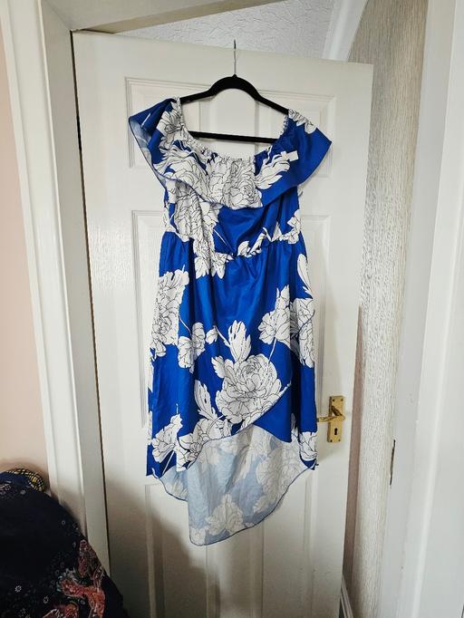  — Summer dress, size 18..
